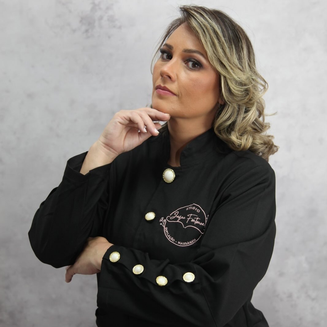 Jaqueline Fontoura, instrutora de depilação